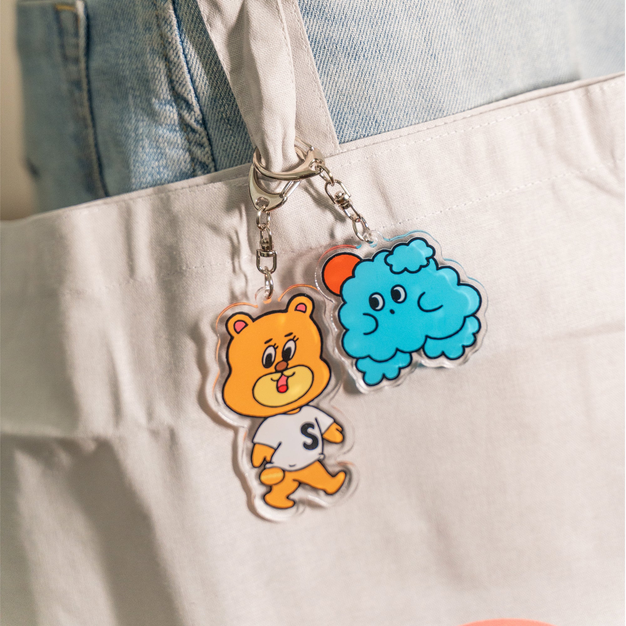 クーモアクリルキーチェーン