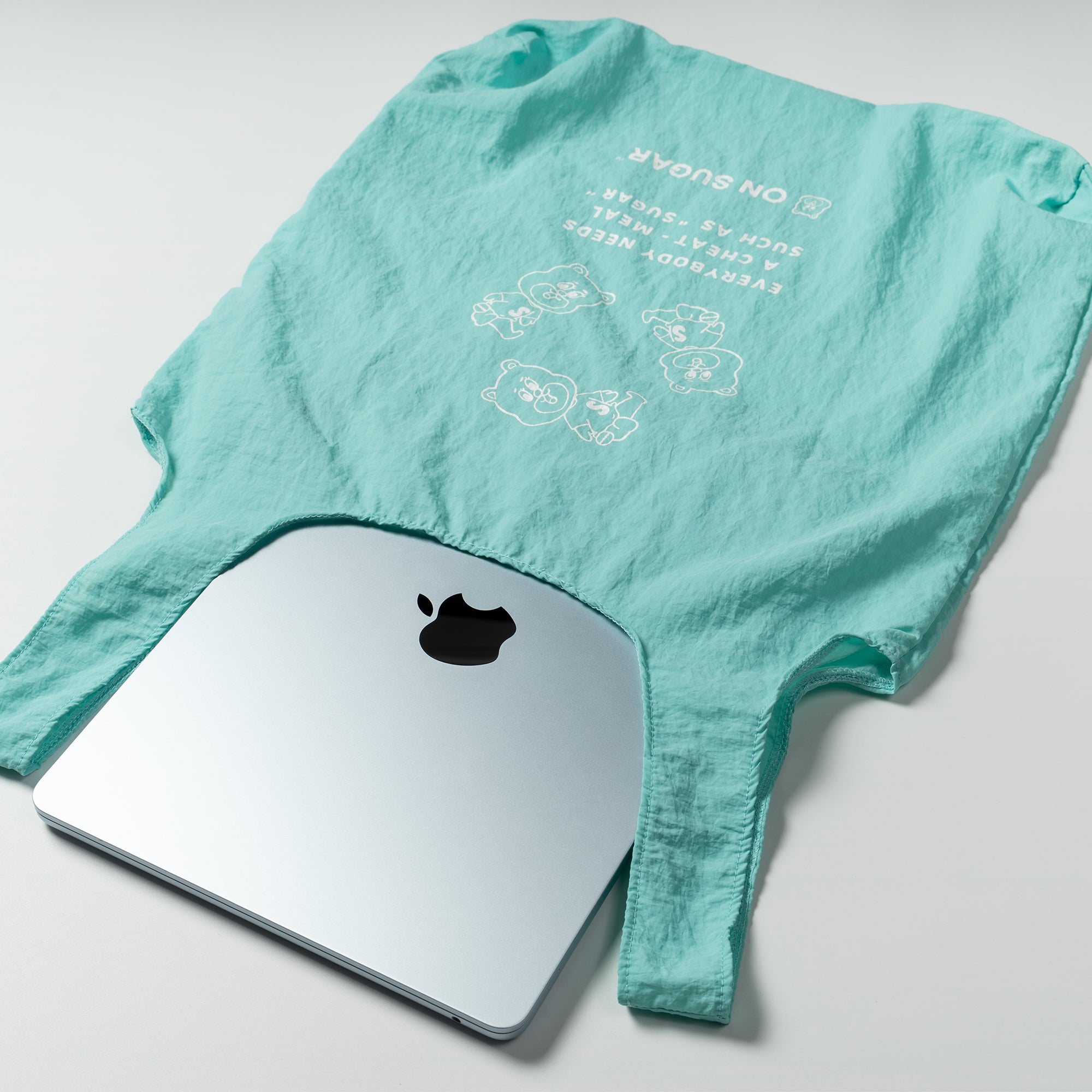 ナイロンポケッタブルバッグ