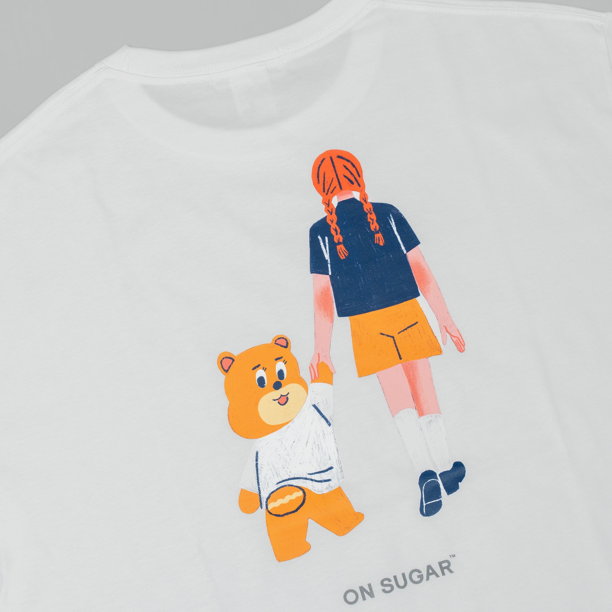 ON SUGAR × Yui Shiraishi｜コラボTシャツ “手をつないで”