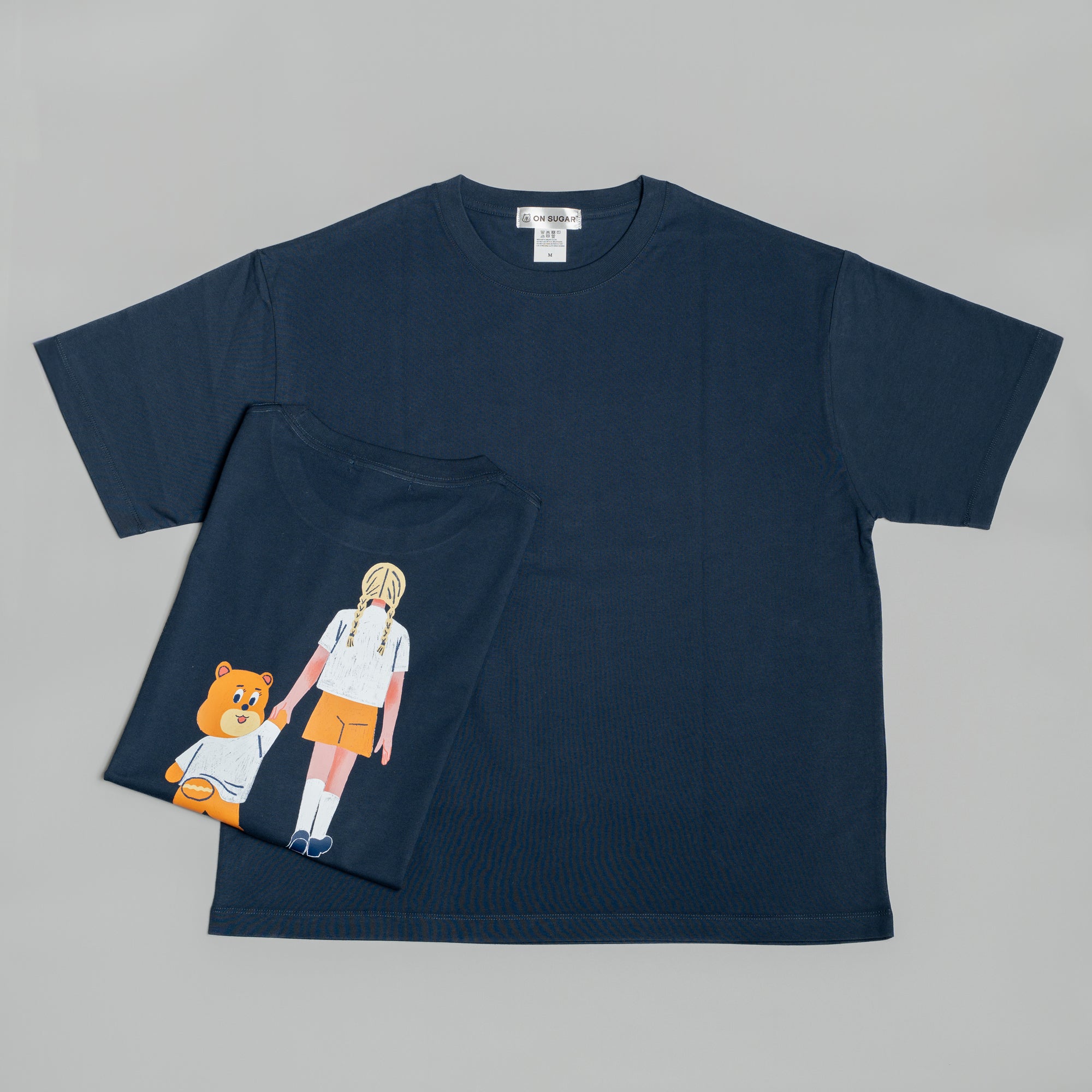ON SUGAR × Yui Shiraishi｜コラボTシャツ “手をつないで”